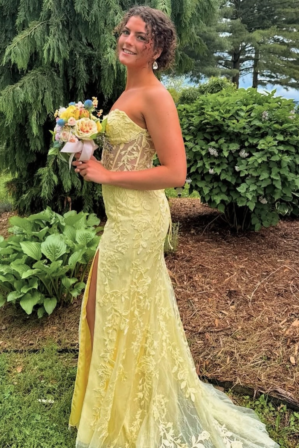 Sweetheart Yellow Lace Applique Illusion Tulle Dress with Slit