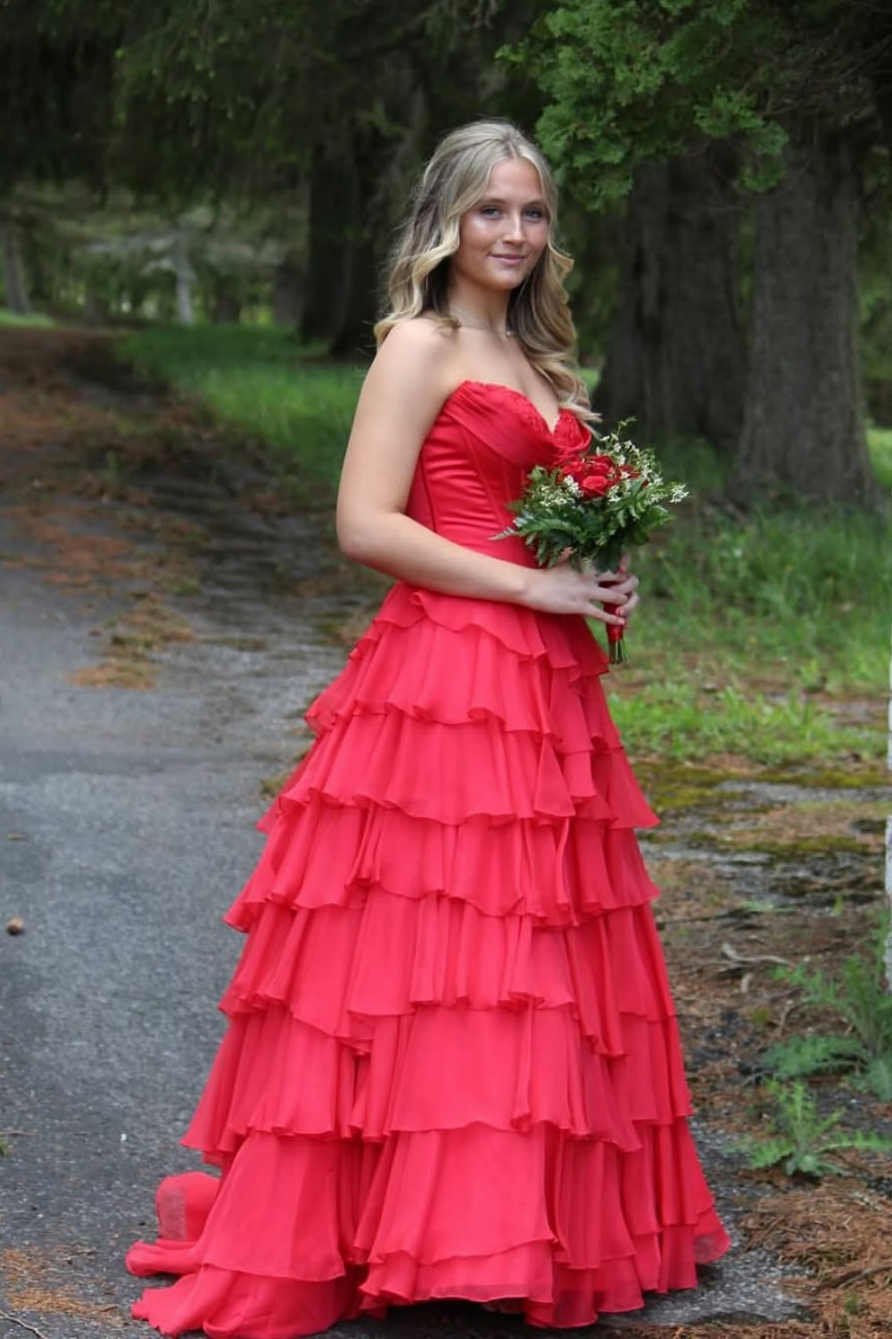 Red Sweetheart Lace Applique A-line Ruffle Prom Dress
