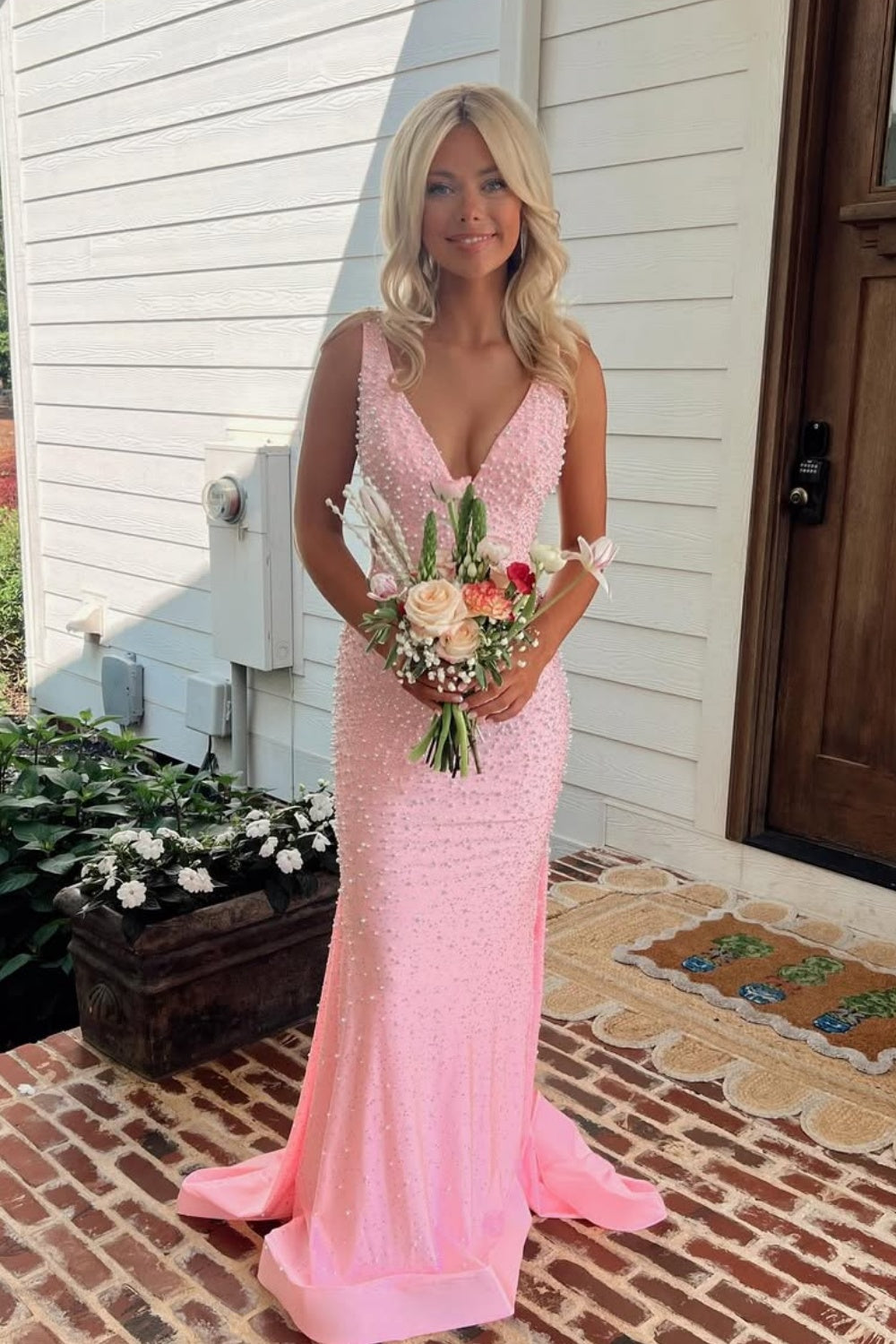 Sleeveless Pink Pearl Mermaid Long Prom Dress