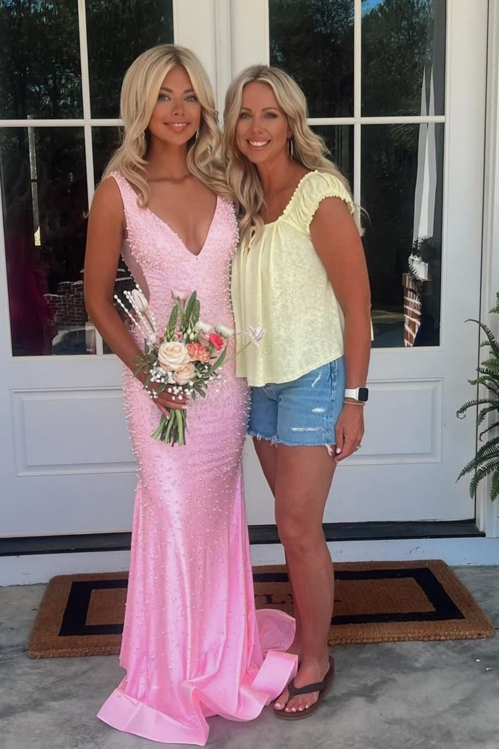 Sleeveless Pink Pearl Mermaid Long Prom Dress