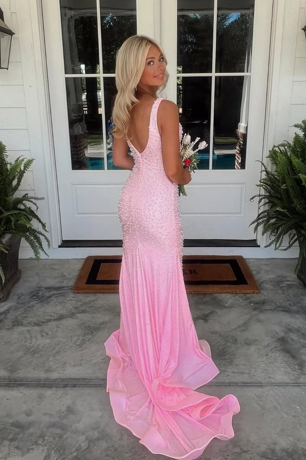 Sleeveless Pink Pearl Mermaid Long Prom Dress