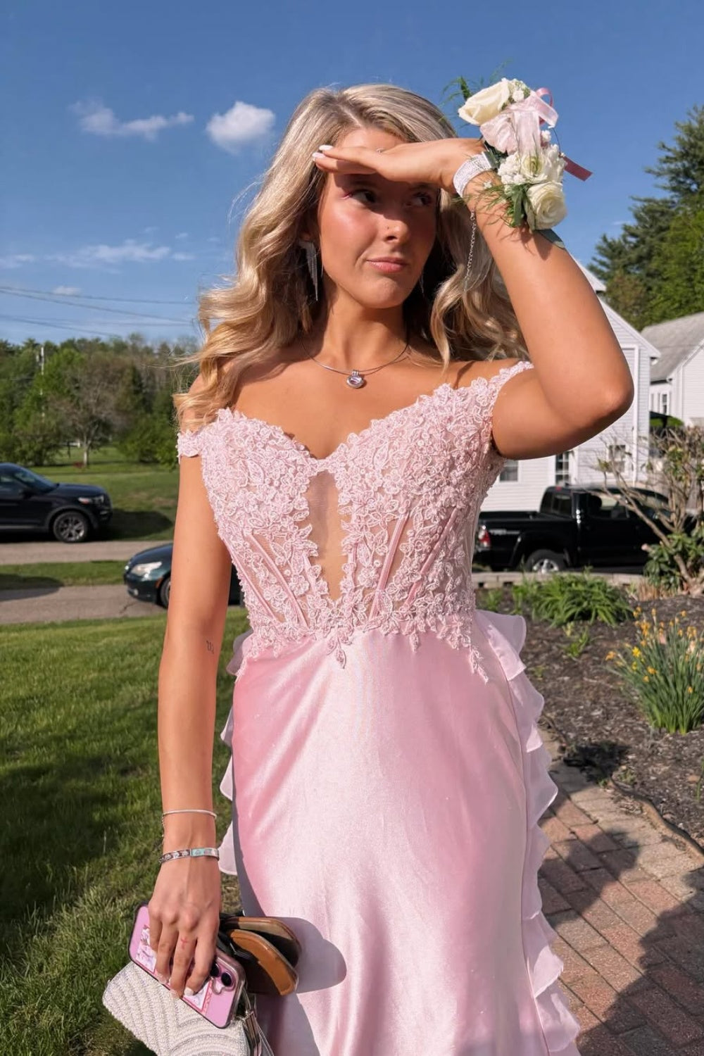 Lace Ruffle Lace Applique Off-the-shoulder A-line Prom Dress in Pink