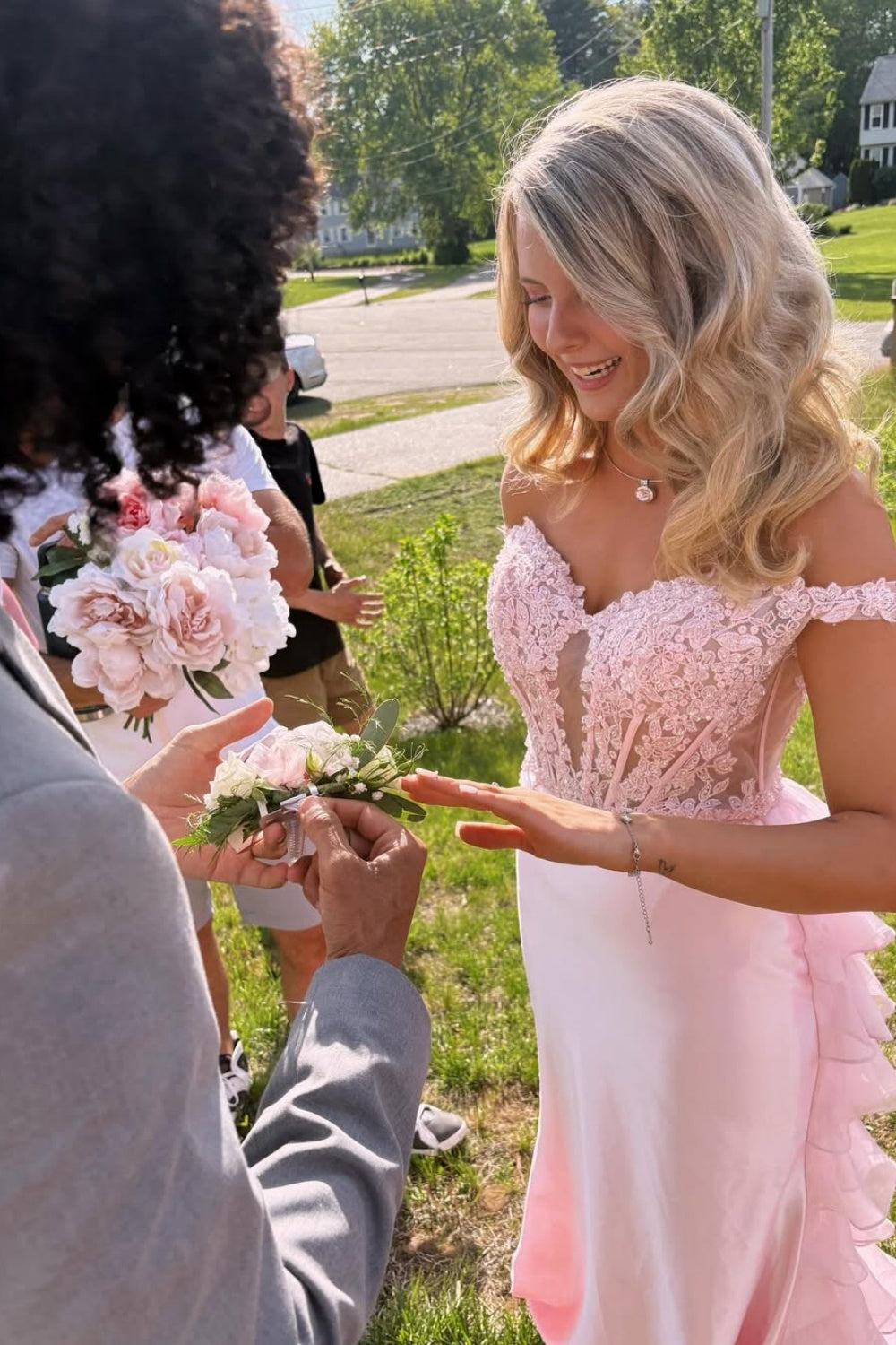 Lace Ruffle Lace Applique Off-the-shoulder A-line Prom Dress in Pink