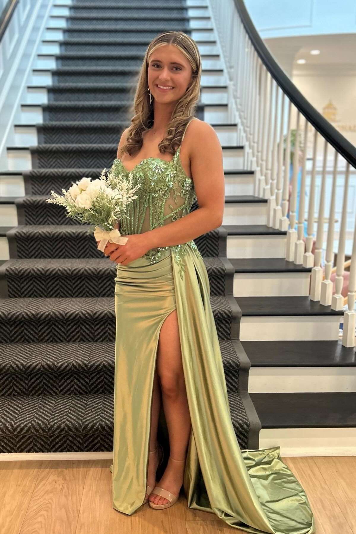 Lace Applique Beaded Mermaid Spaghetti Strap Prom Dress in Golden