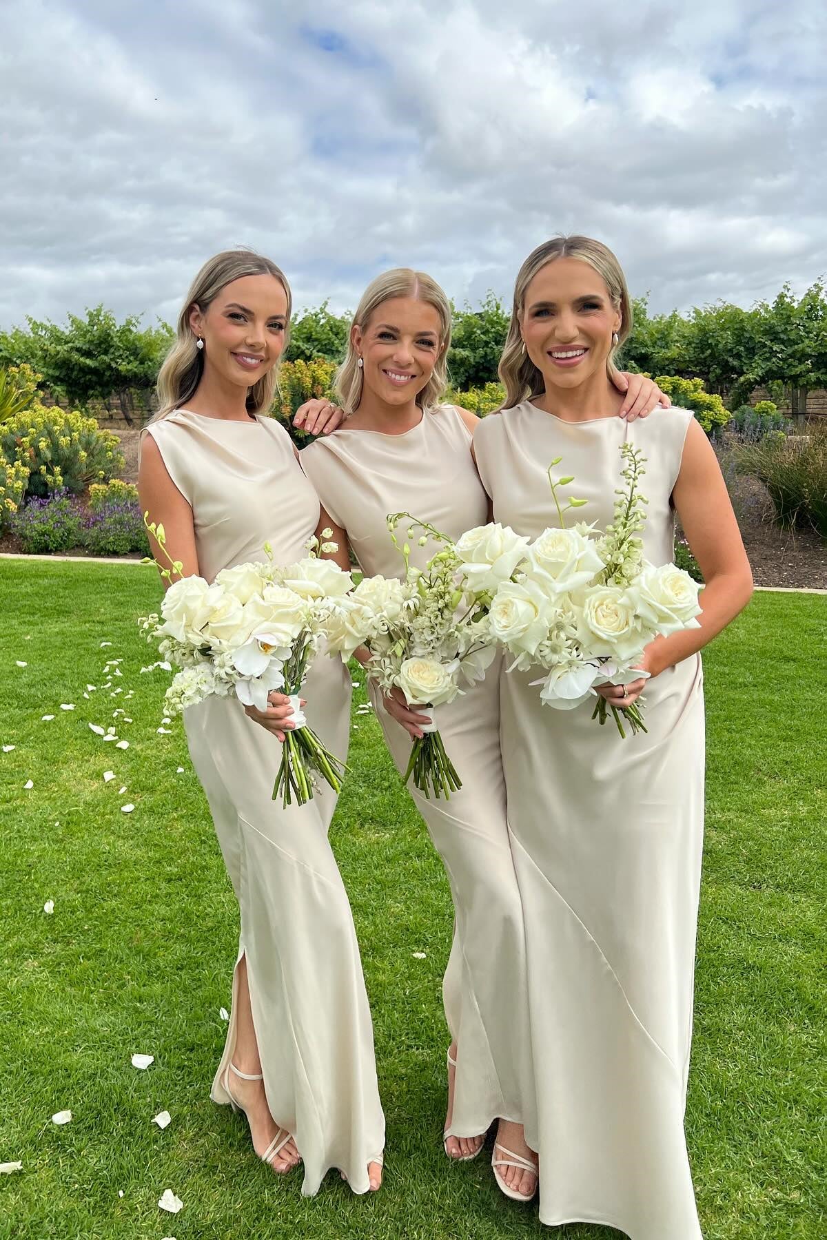 Sleeveless Fitted Bridesmaid Dress with Slit in Champange
