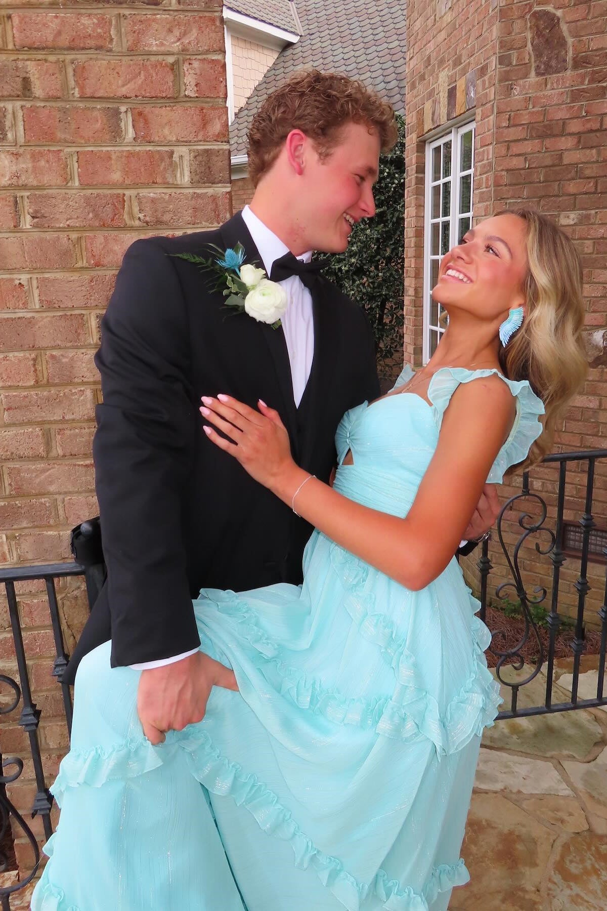 Ruffle A-line Cut-out Prom Dress in Light Blue