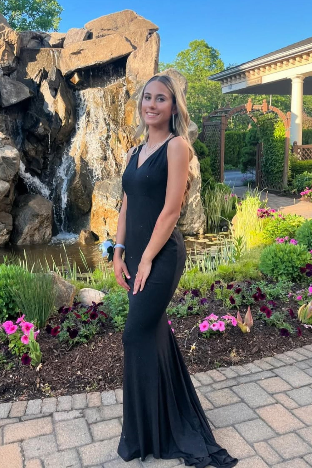 Mermaid Spaghetti Strap Twist Prom Dress in Black