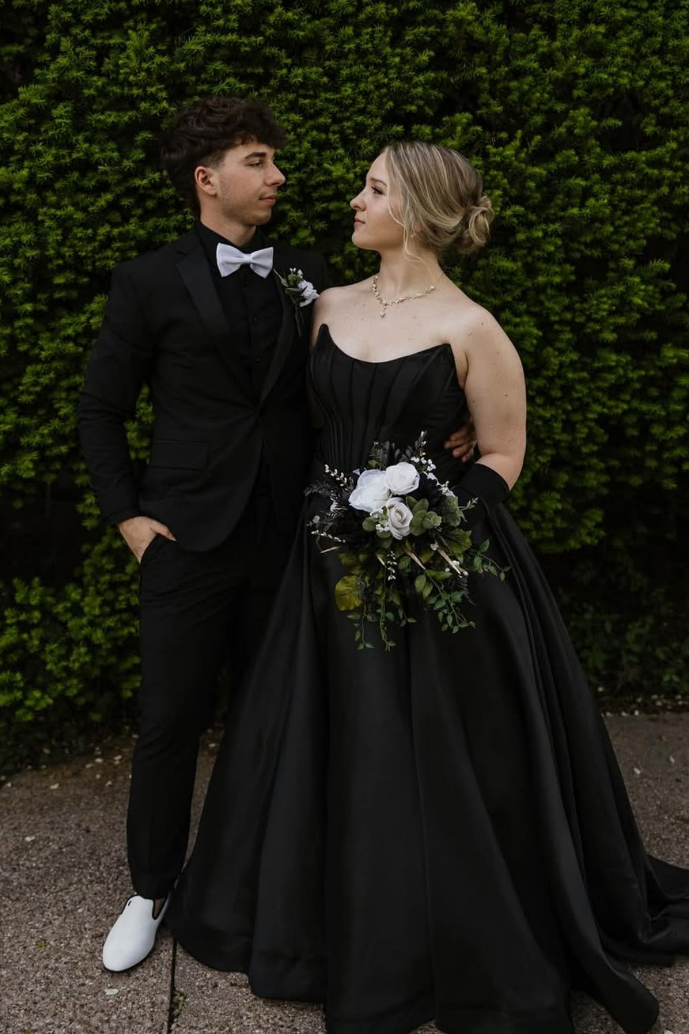 Strapless Ruched A-line Prom Dress in Black