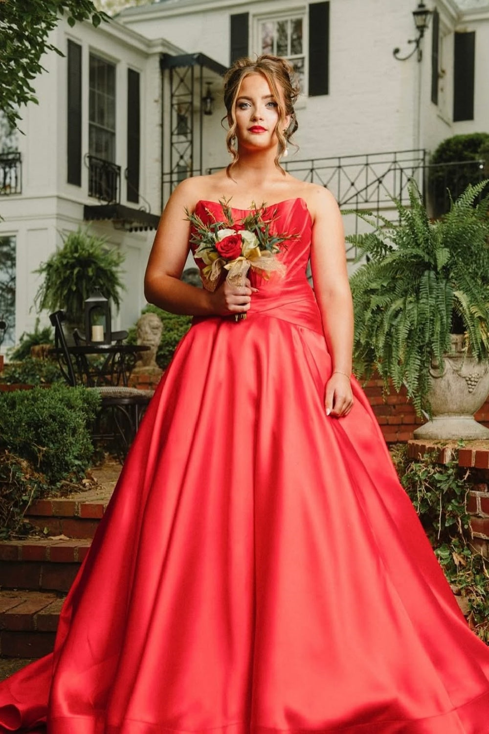 Strapless Ruched A-line Prom Dress in Black